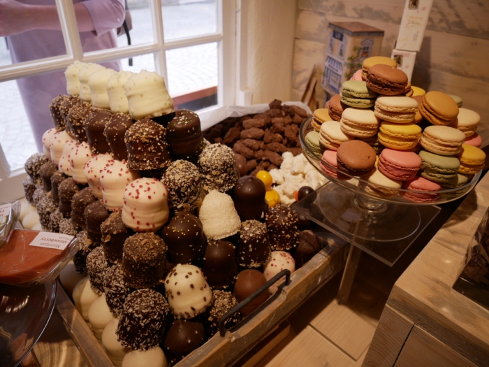 Belgian chocolates - Wijngaardstraat - Bruges