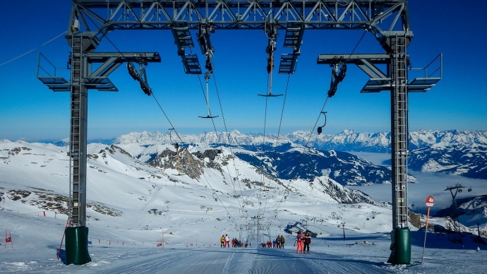 Snow sure skiing on the Kitzsteinhorn, Kaprun