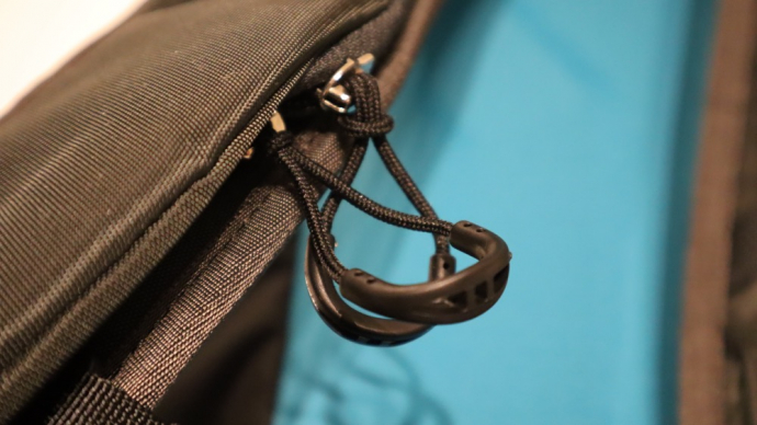 Osprey kamber Backpack Review - Zips