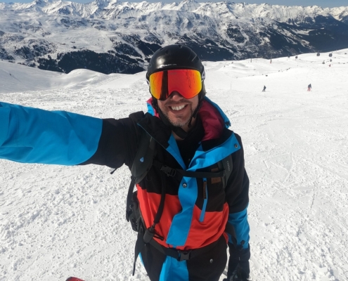 Simon Heyes - Ski Blogger