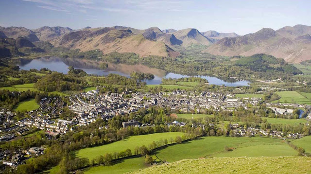 Views over Keswick and the Lake District from Latrigg